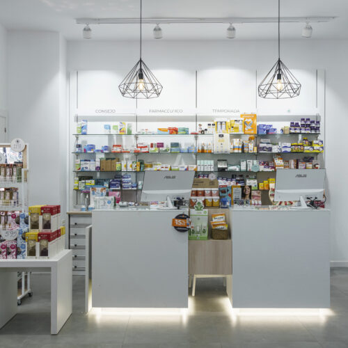 Reformas de farmacias en Málaga | Kaulak Estudio Reformas de farmacias en Málaga | Kaulak Estudio