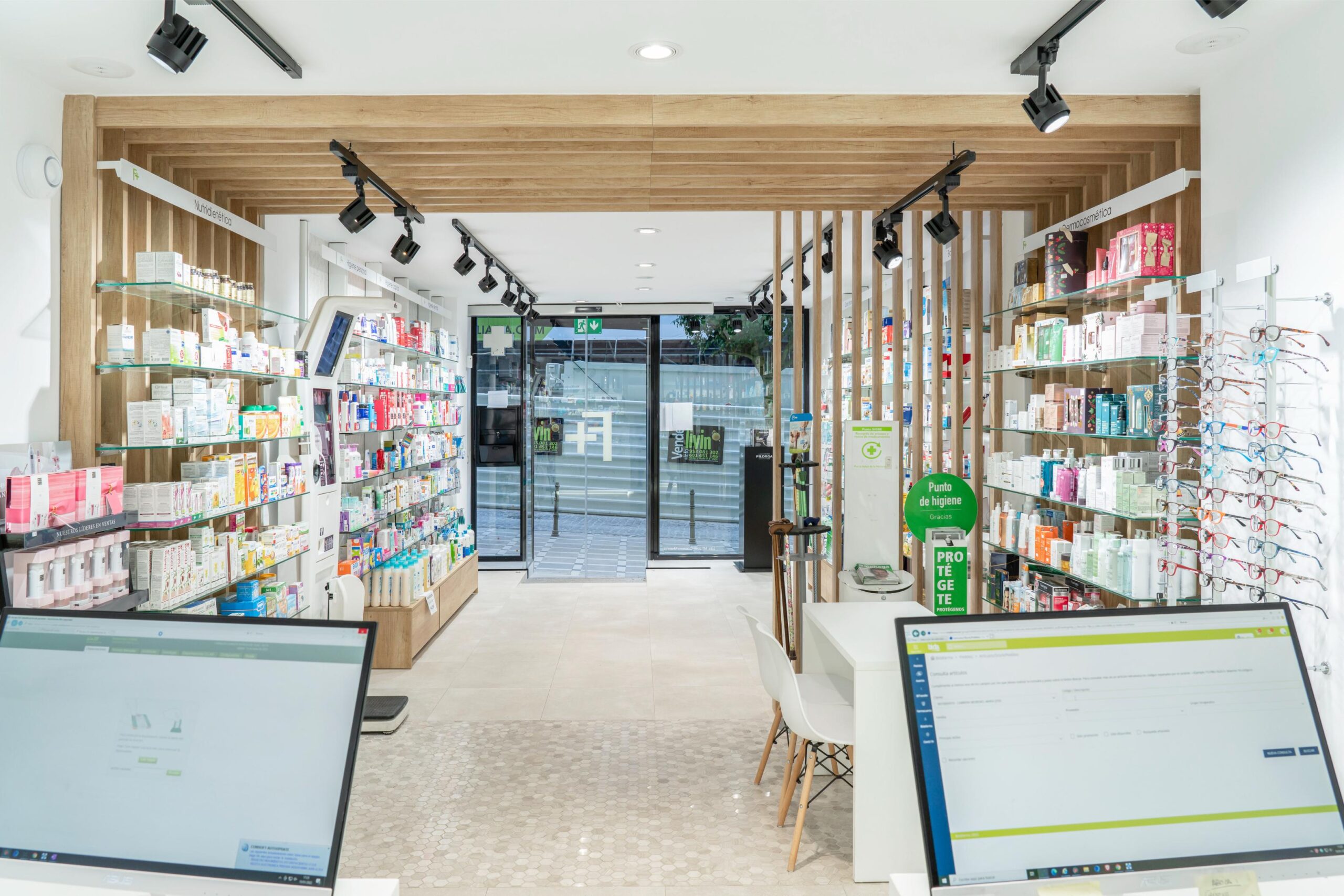 Farmacia Navas de Tolosa | Kaulak Estudio