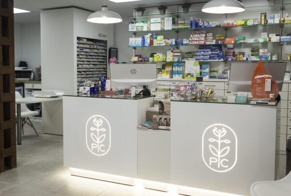 Farmacia Prada + Costa | Kaulak Estudio